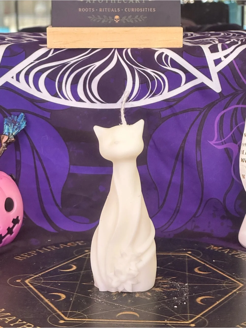 White Floral Cat Candle
